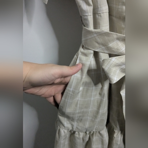 Calvin Klein size 10 Short Sleeve Cotton Blend Dress - Beige/White - Picture 5 of 11